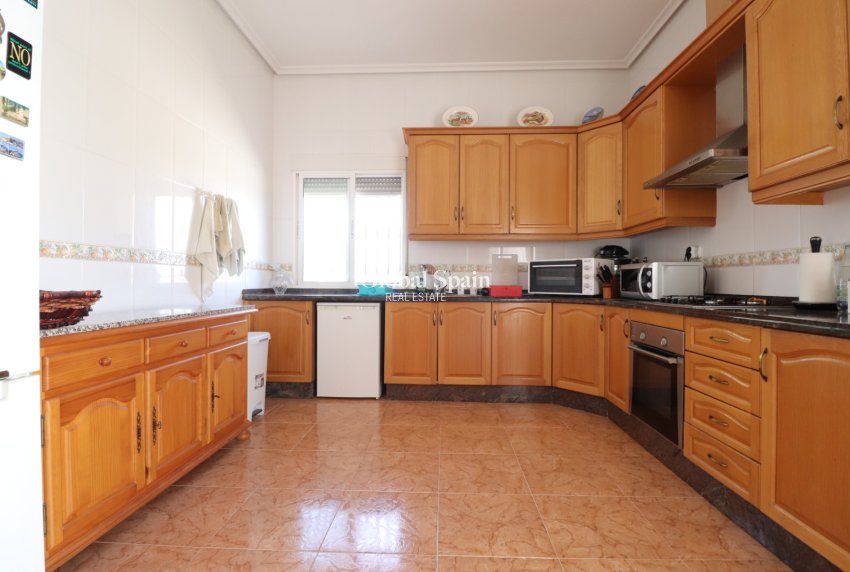 Wederverkoop - HUIS -
Albatera - Albatera - Country