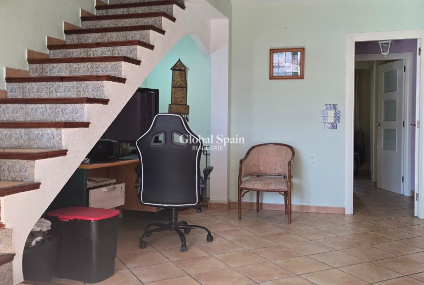 Wederverkoop - HUIS -
ALFAZ DEL PI