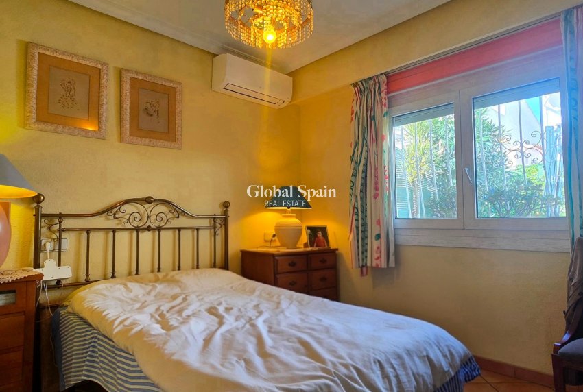 Wederverkoop - HUIS -
ALFAZ DEL PI