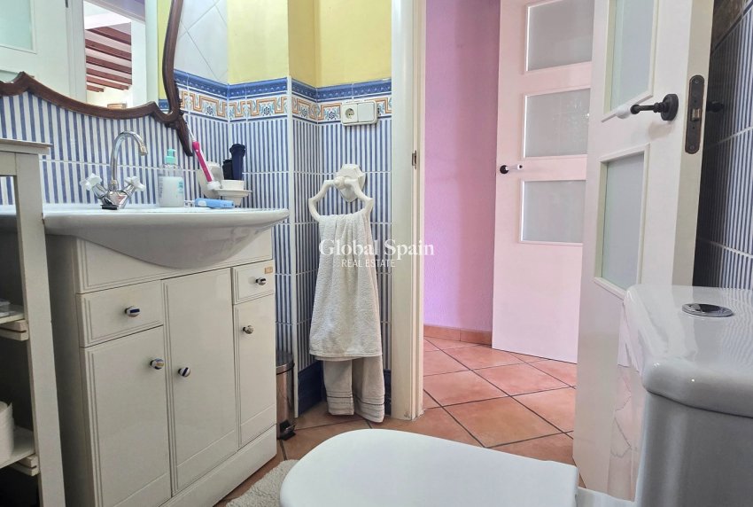 Wederverkoop - HUIS -
ALFAZ DEL PI