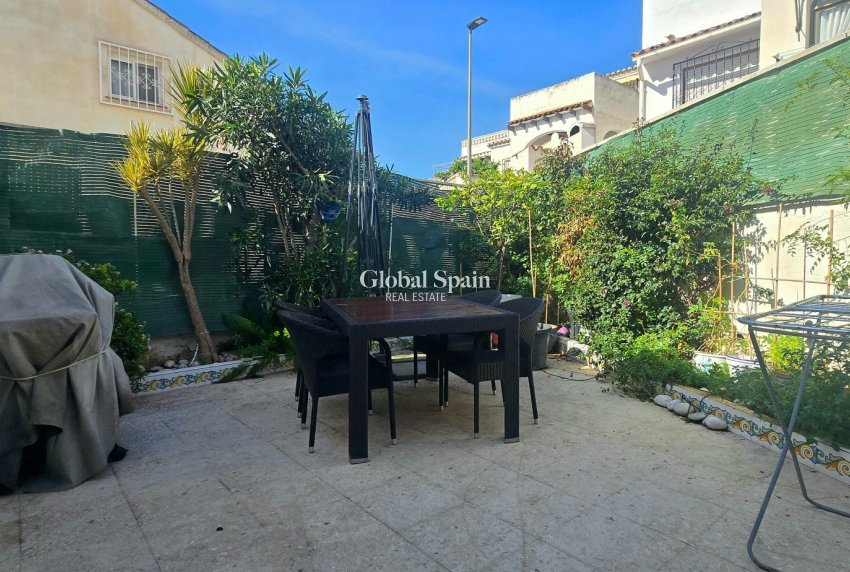 Wederverkoop - HUIS -
ALFAZ DEL PI