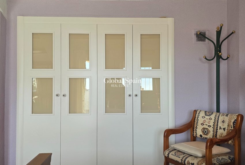 Wederverkoop - HUIS -
ALFAZ DEL PI