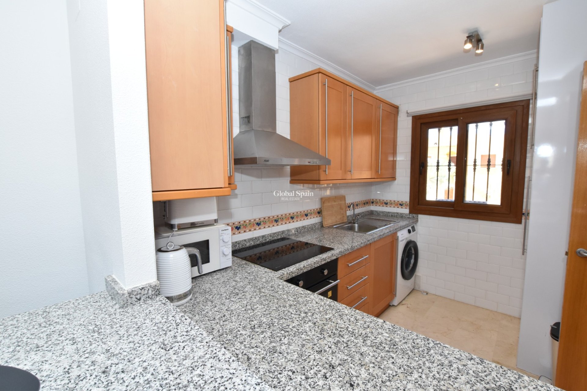 Wederverkoop - HUIS -
ALGORFA - Inland