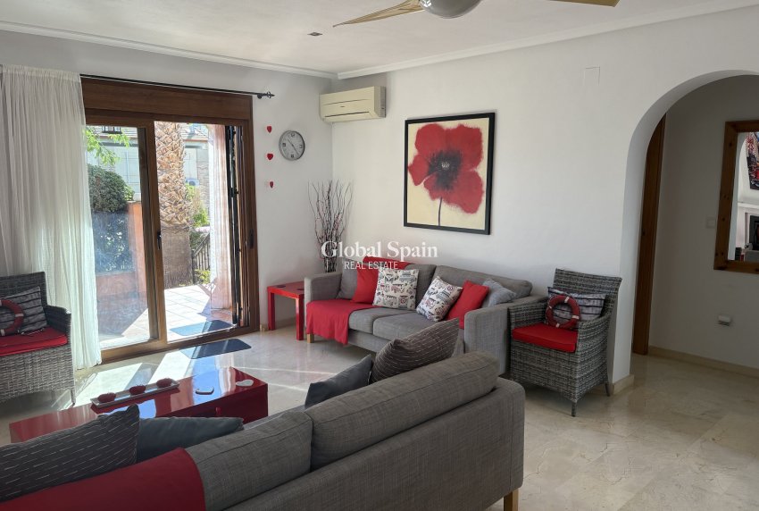 Wederverkoop - Huis -
ALGORFA - LA FINCA GOLF / ALGORFA