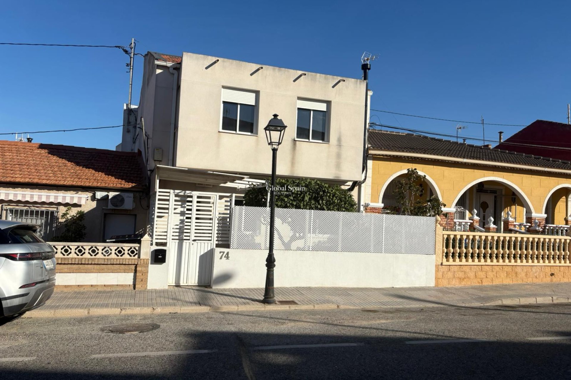 Wederverkoop - HUIS -
ALGORFA