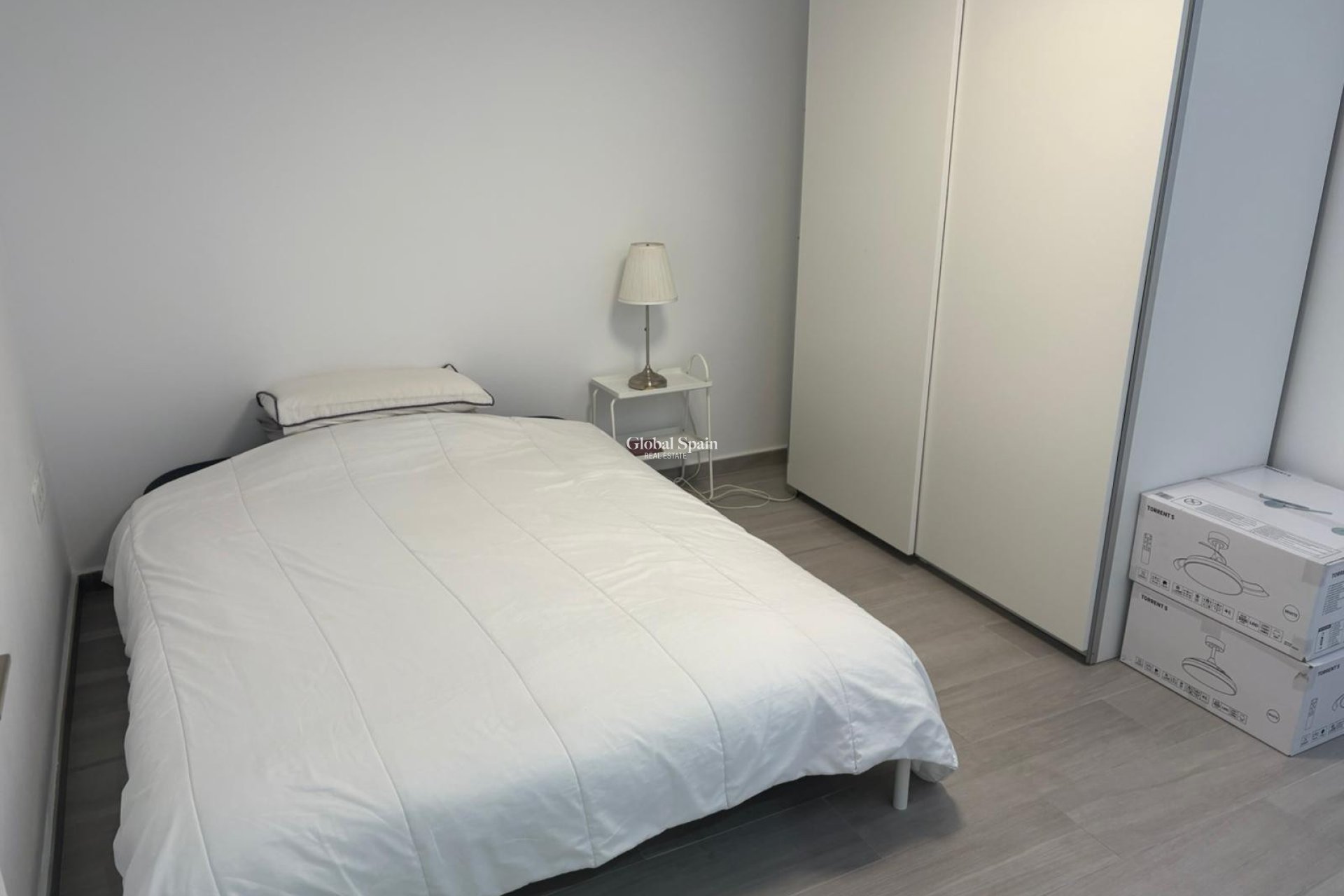 Wederverkoop - HUIS -
ALGORFA