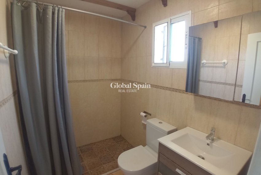 Wederverkoop - Huis -
ALGORFA