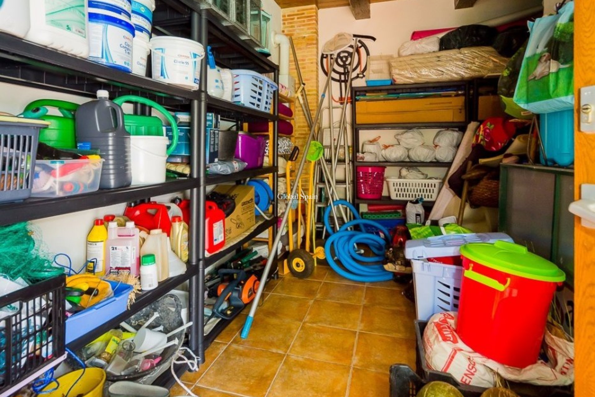 Wederverkoop - HUIS -
ALMORADÍ - Camino De Catral