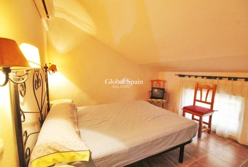 Wederverkoop - HUIS -
ALMORADÍ - Comunidad Valenciana