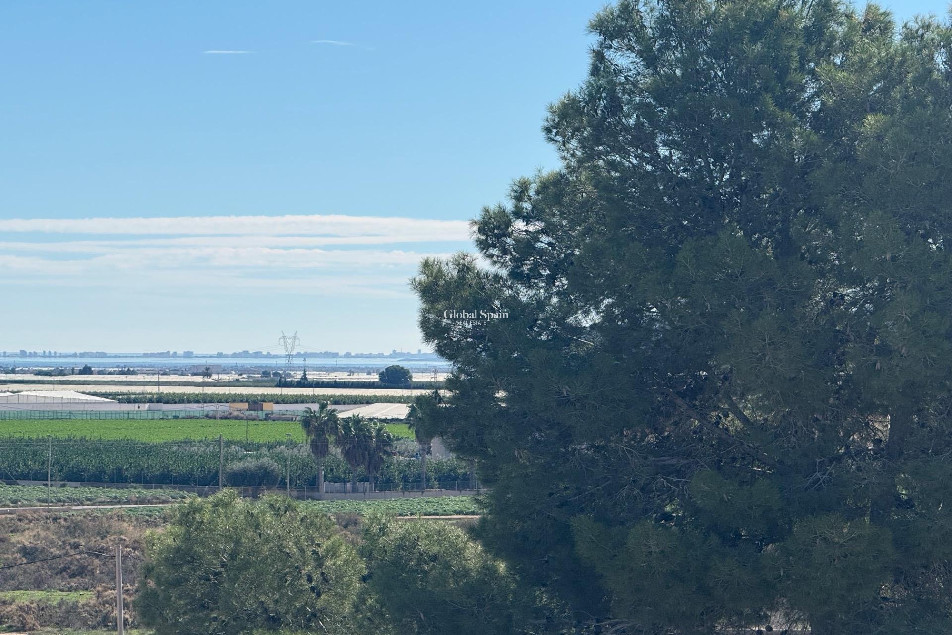 Wederverkoop - HUIS -
AVILESES - Avileses