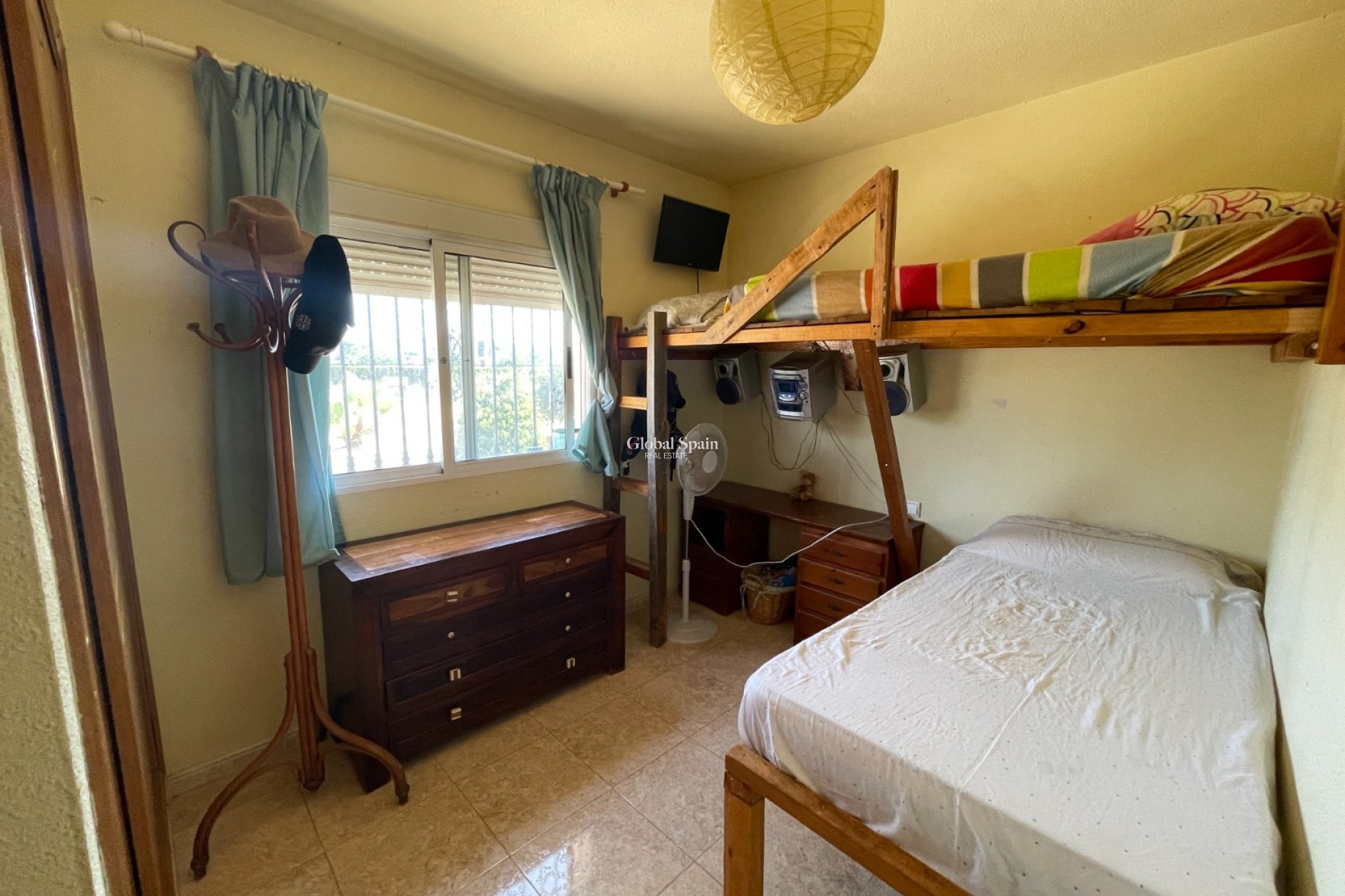 Wederverkoop - HUIS -
BENEJÚZAR - Comunidad Valenciana