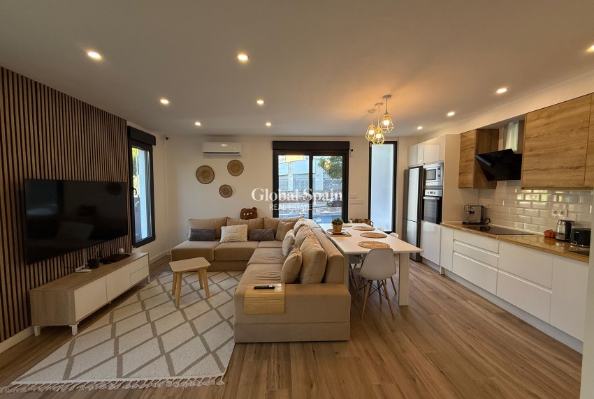 Wederverkoop - HUIS -
BENIDORM - Costa Blanca