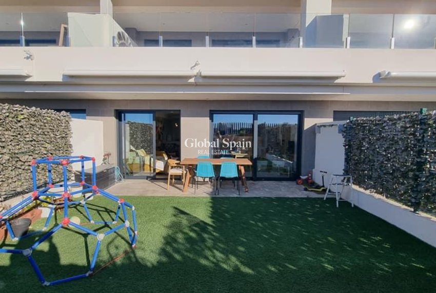 Wederverkoop - HUIS -
BENIDORM - Costa Blanca