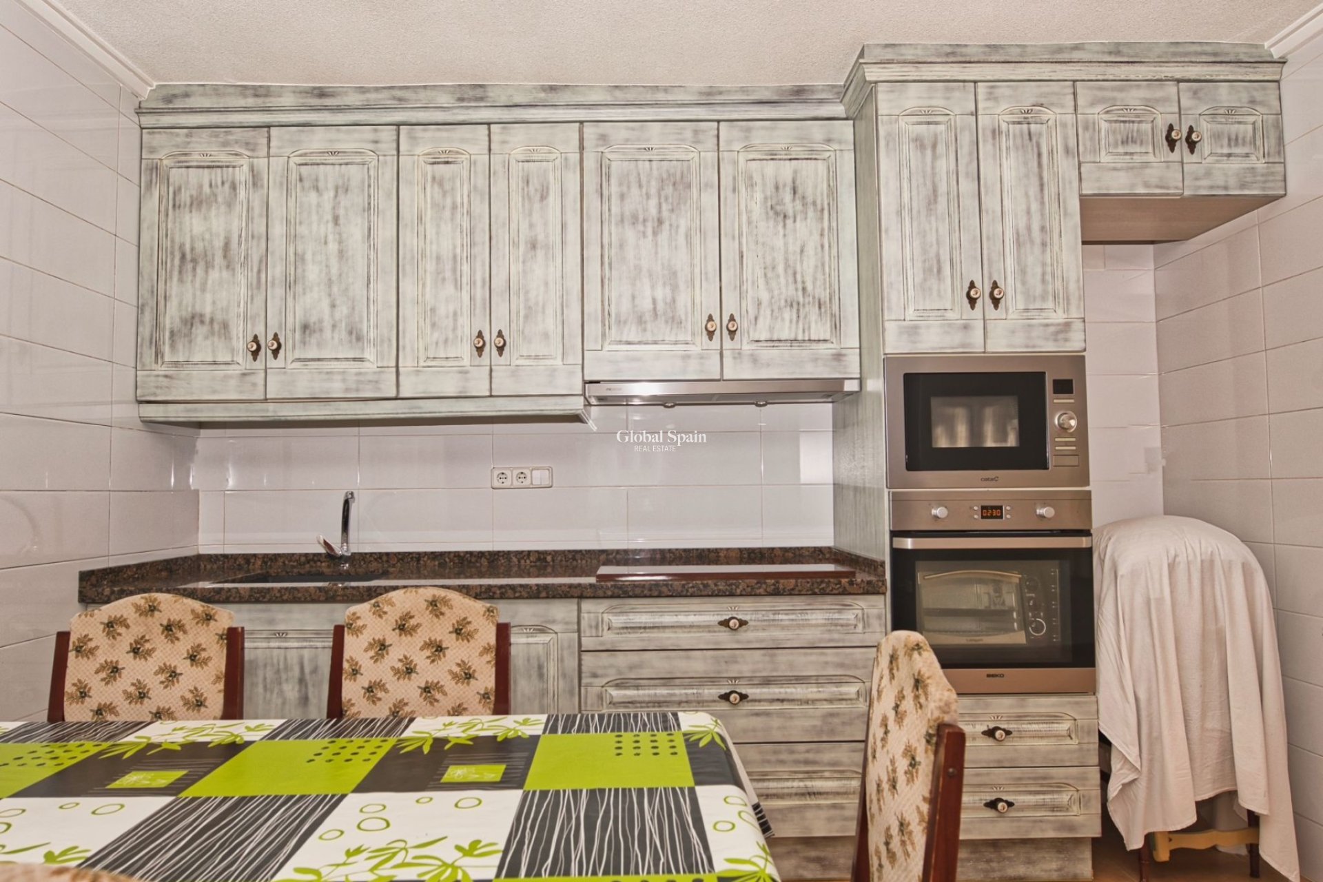 Wederverkoop - HUIS -
BENIJÓFAR - Costa Blanca