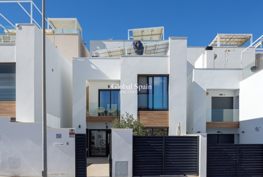 Wederverkoop - HUIS -
BENIJÓFAR - Costa Blanca