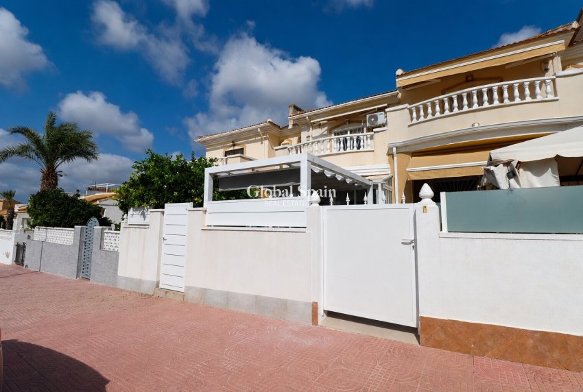 Wederverkoop - HUIS -
Benijofar - Monte Azul