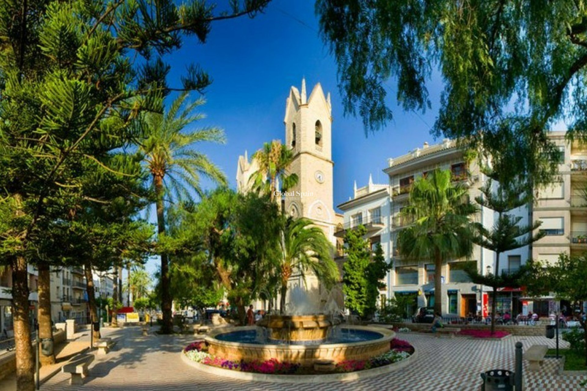 Wederverkoop - HUIS -
BENISSA - Benissa