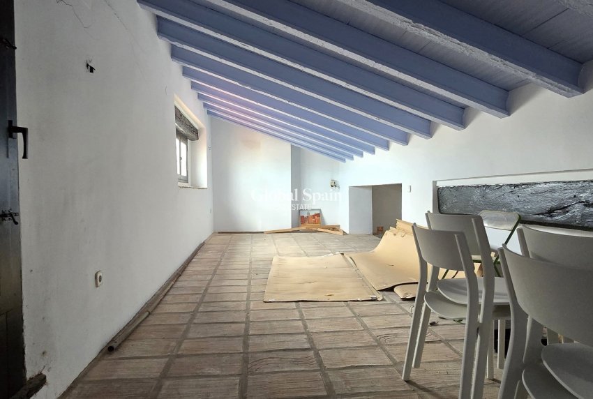 Wederverkoop - HUIS -
BENISSA - Benissa