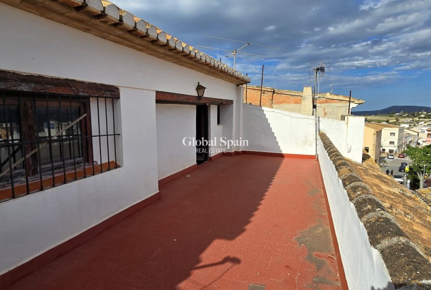 Wederverkoop - HUIS -
BENISSA - Benissa