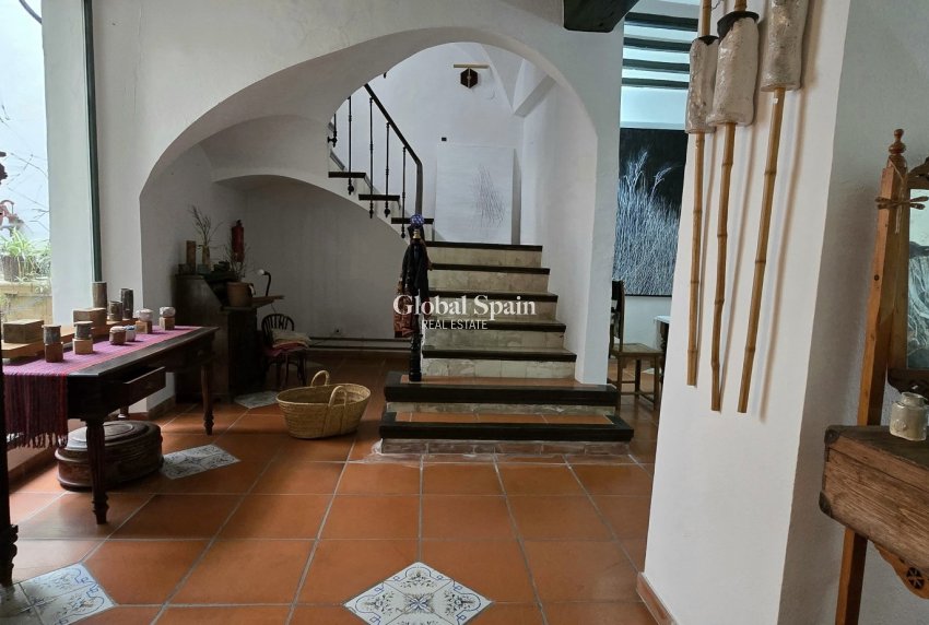 Wederverkoop - HUIS -
BENISSA - Benissa