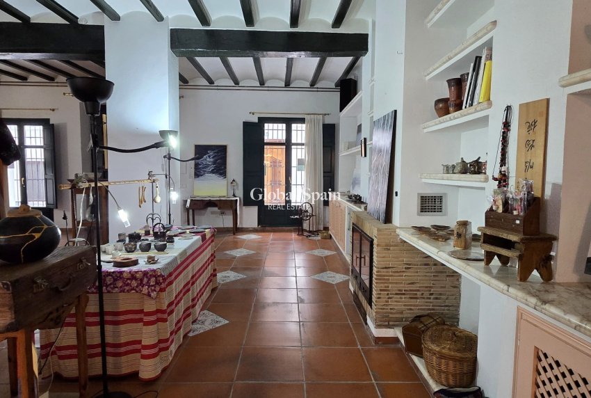 Wederverkoop - HUIS -
BENISSA - Benissa