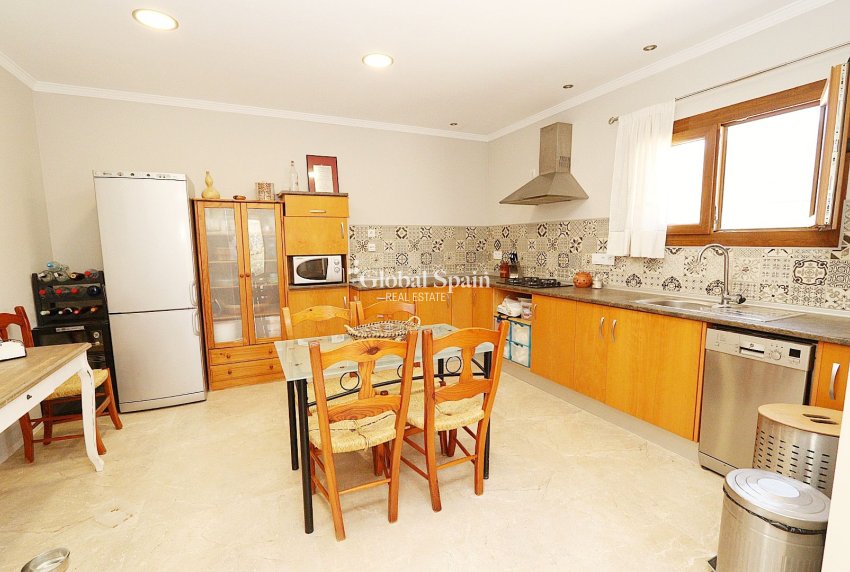 Wederverkoop - HUIS -
BENISSA - Costa Blanca