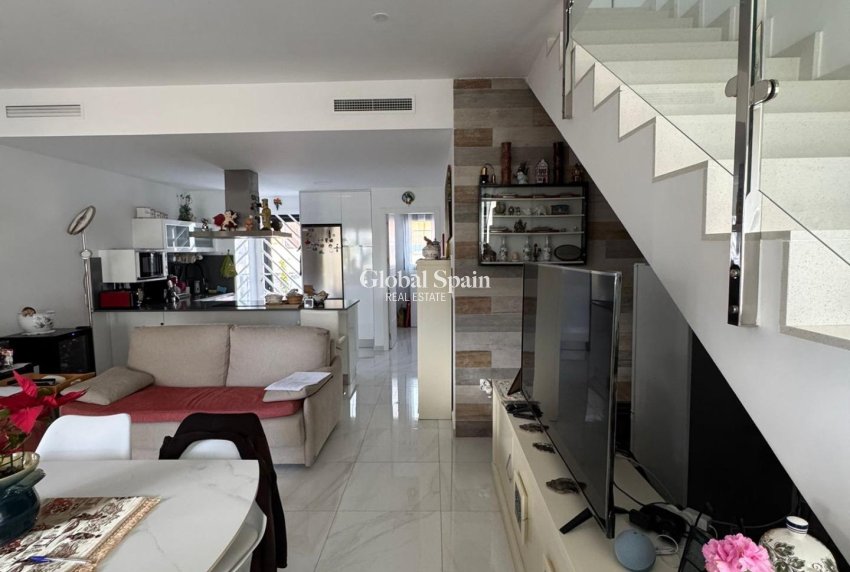 Wederverkoop - HUIS -
BIGASTRO - Comunidad Valenciana