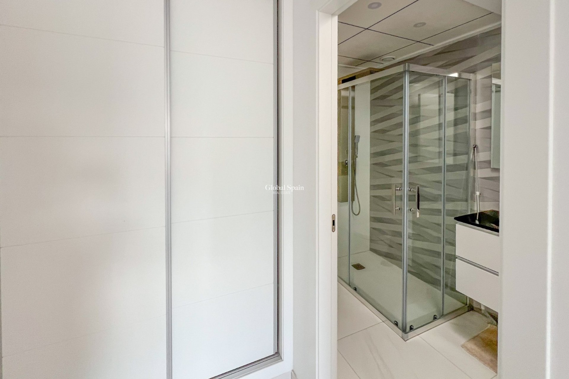 Wederverkoop - HUIS -
BIGASTRO