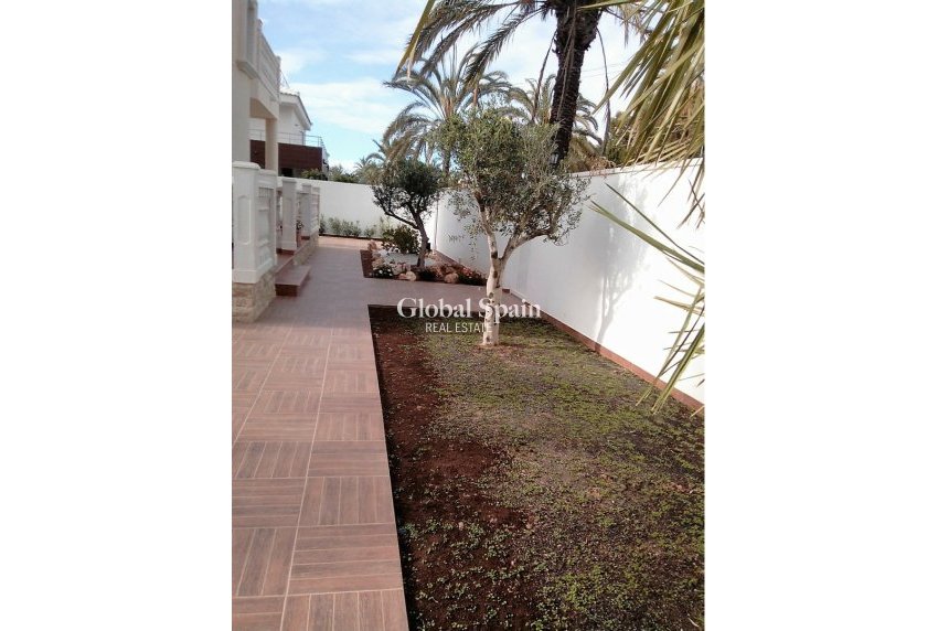 Wederverkoop - HUIS -
CABO ROIG - Costa Blanca