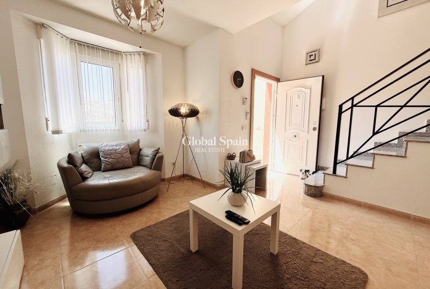 Wederverkoop - HUIS -
CABO ROIG - Costa Blanca