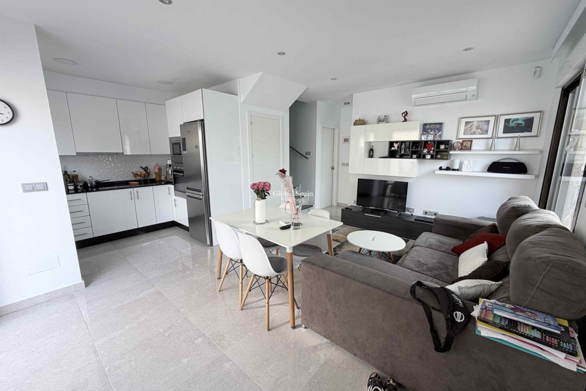 Wederverkoop - HUIS -
CABO ROIG - Costa Blanca