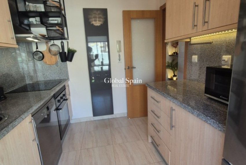 Wederverkoop - HUIS -
CABO ROIG - Costa Blanca