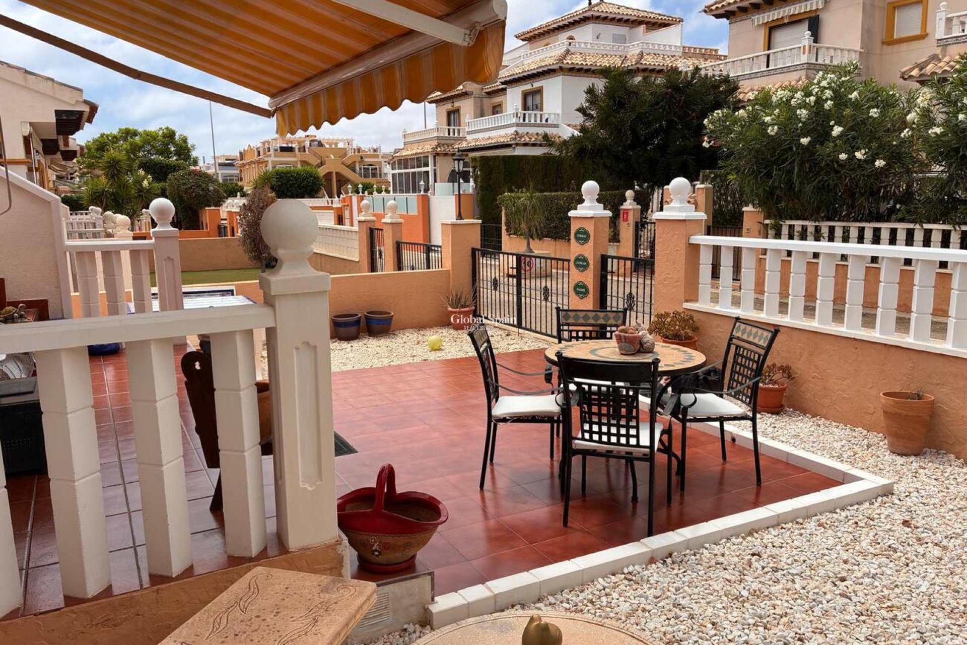 Wederverkoop - HUIS -
CABO ROIG - Costa Blanca