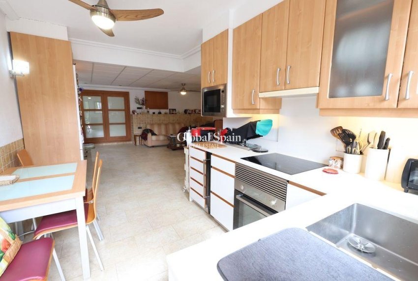 Wederverkoop - HUIS -
CABO ROIG - Costa Blanca