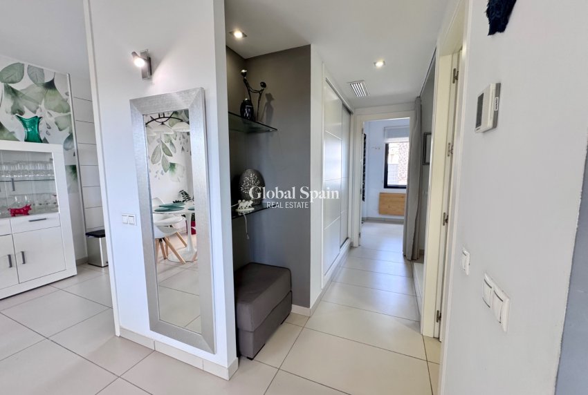 Wederverkoop - HUIS -
CABO ROIG - Costa Blanca