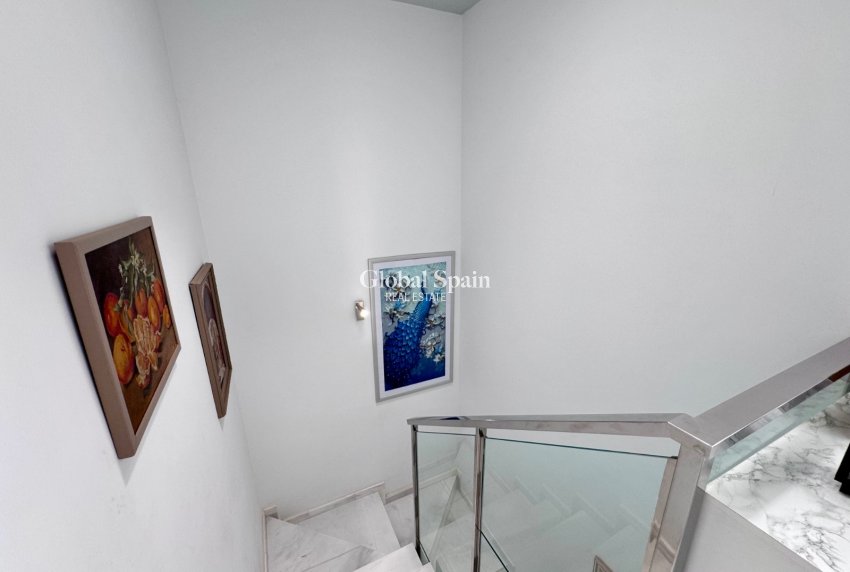 Wederverkoop - HUIS -
CABO ROIG - Costa Blanca