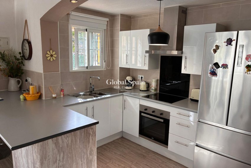 Wederverkoop - HUIS -
CABO ROIG - Lomas de Cabo Roig