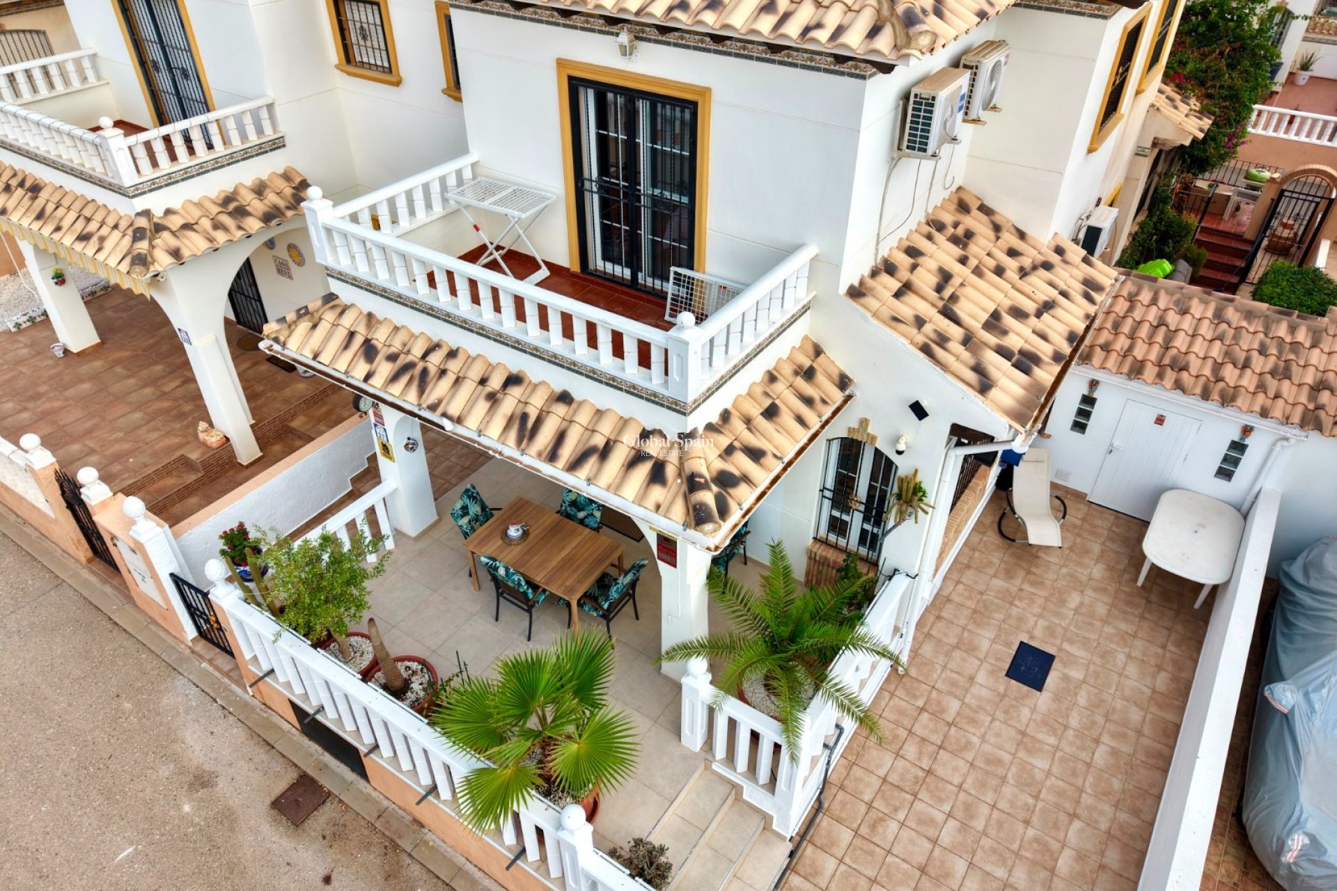 Wederverkoop - HUIS -
CABO ROIG - Orihuela Costa