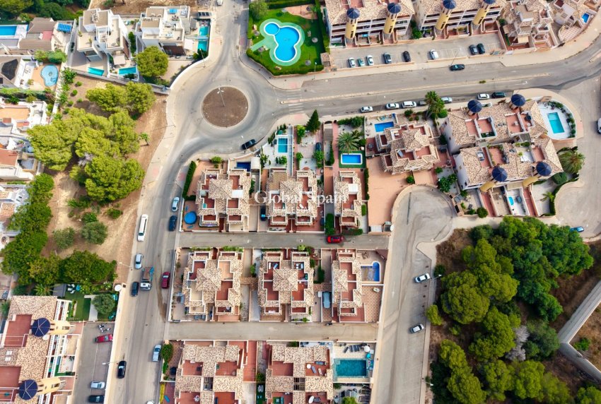 Wederverkoop - HUIS -
CABO ROIG - Orihuela Costa