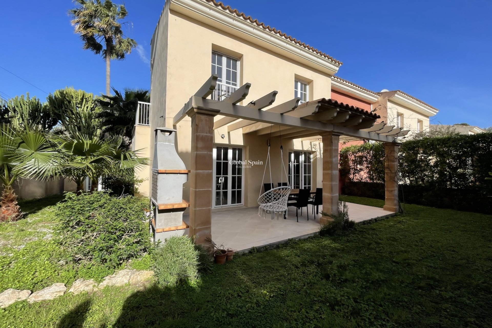 Wederverkoop - HUIS -
CALA MURADA - optional location detail