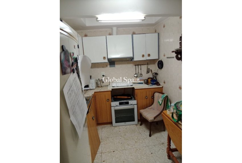 Wederverkoop - HUIS -
CALLOSA D'EN SARRIÀ - Callosa De Ensarrià