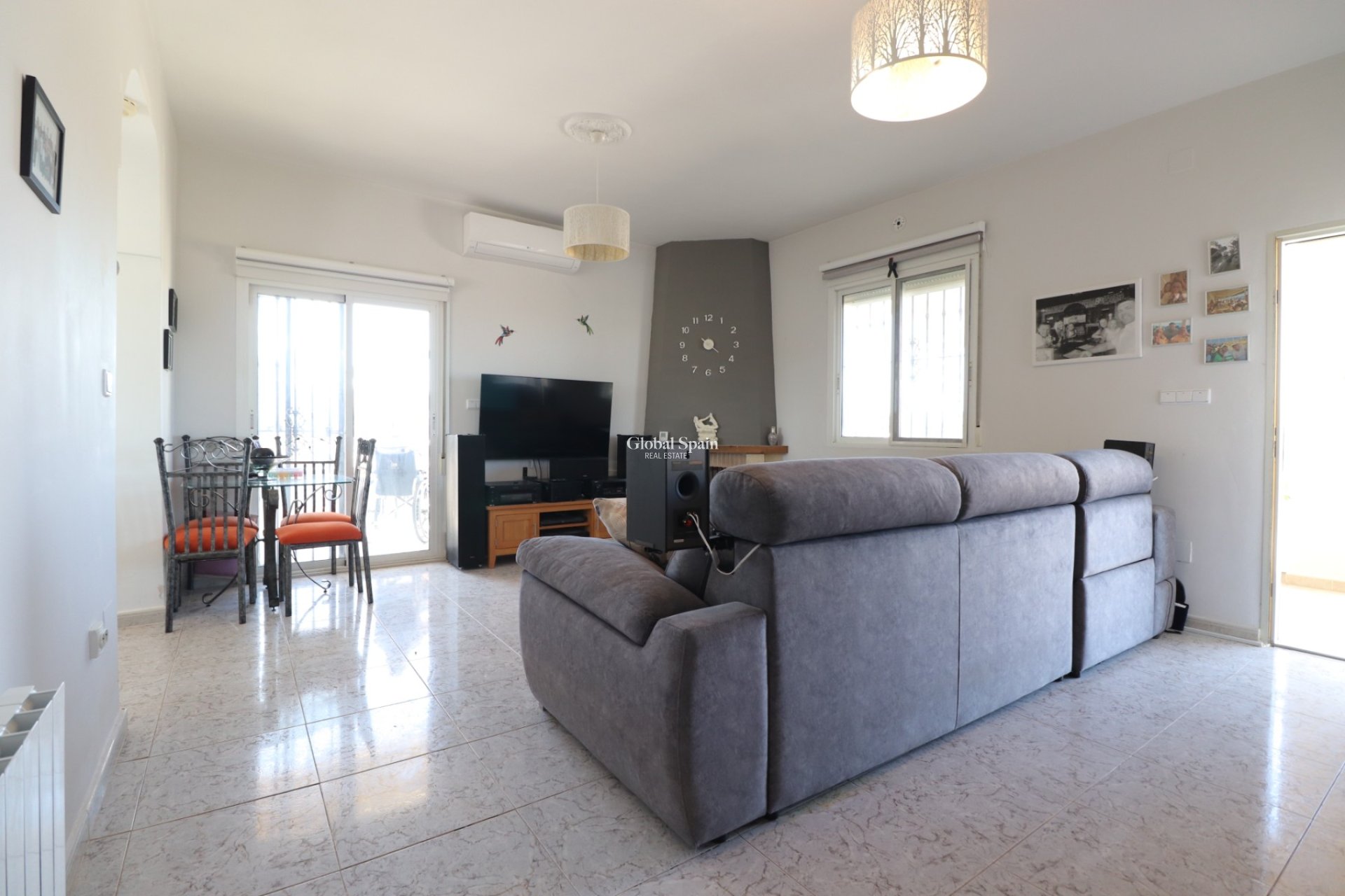 Wederverkoop - HUIS -
Callosa de Segura - Callosa de Segura - Country