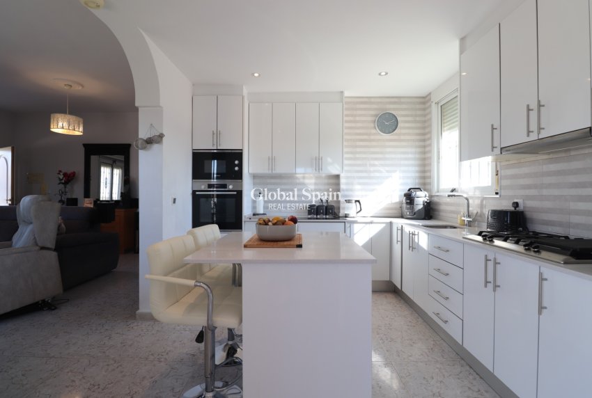 Wederverkoop - HUIS -
Callosa de Segura - Callosa de Segura - Country