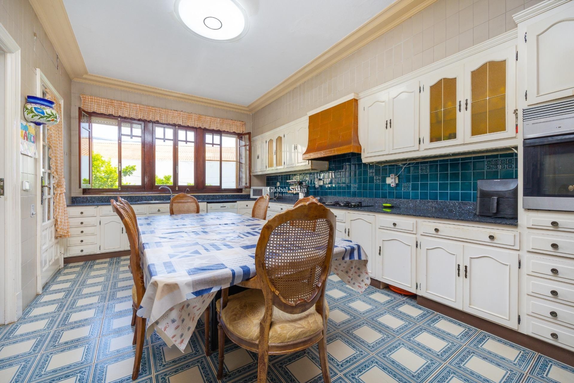 Wederverkoop - HUIS -
CALLOSA DEL SEGURA - Comunidad Valenciana