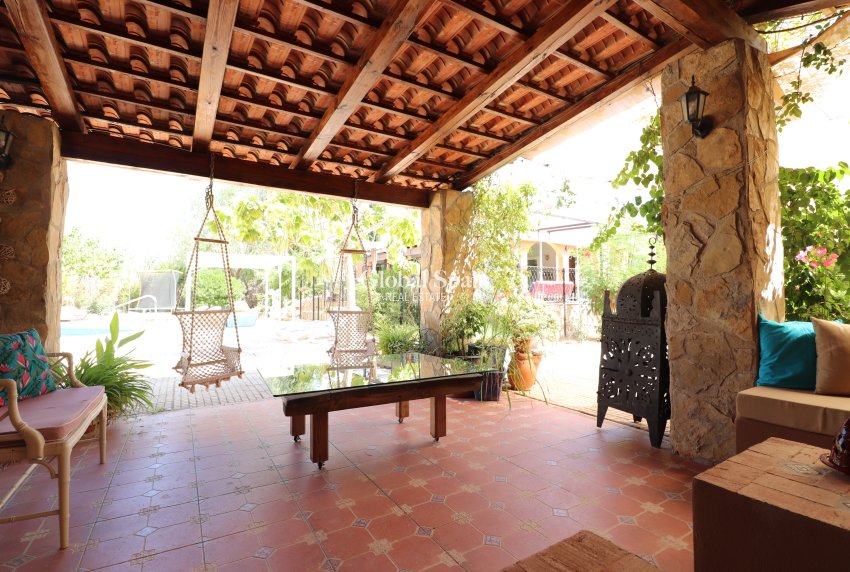 Wederverkoop - HUIS -
Catral - Catral - Country