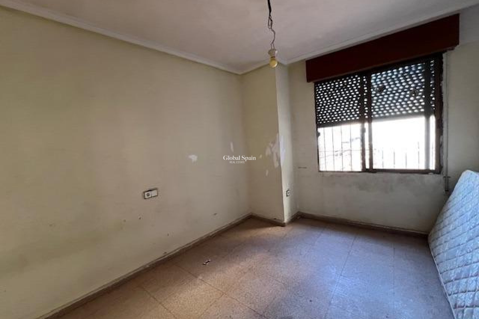 Wederverkoop - HUIS -
CATRAL - Comunidad Valenciana