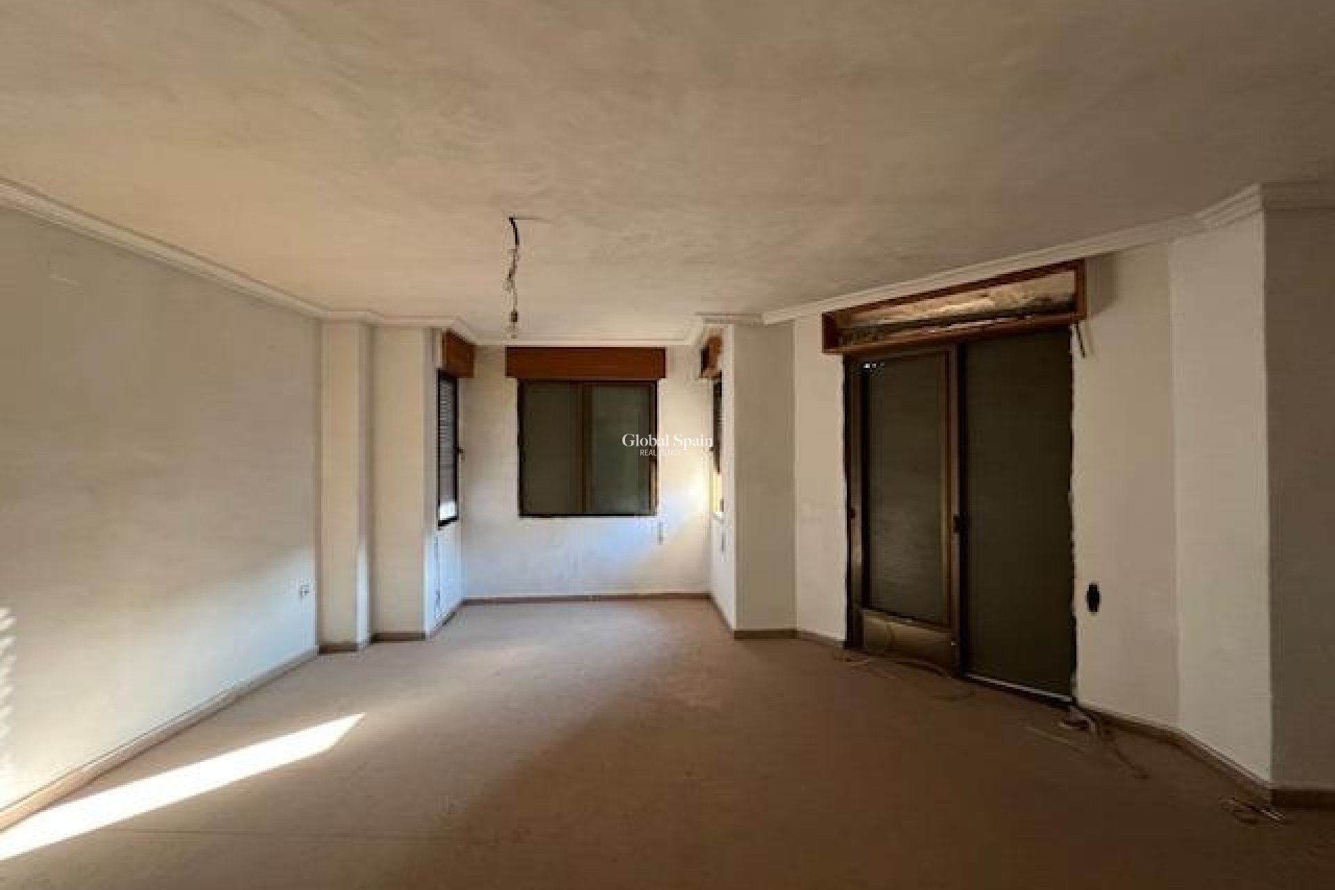 Wederverkoop - HUIS -
CATRAL - Comunidad Valenciana