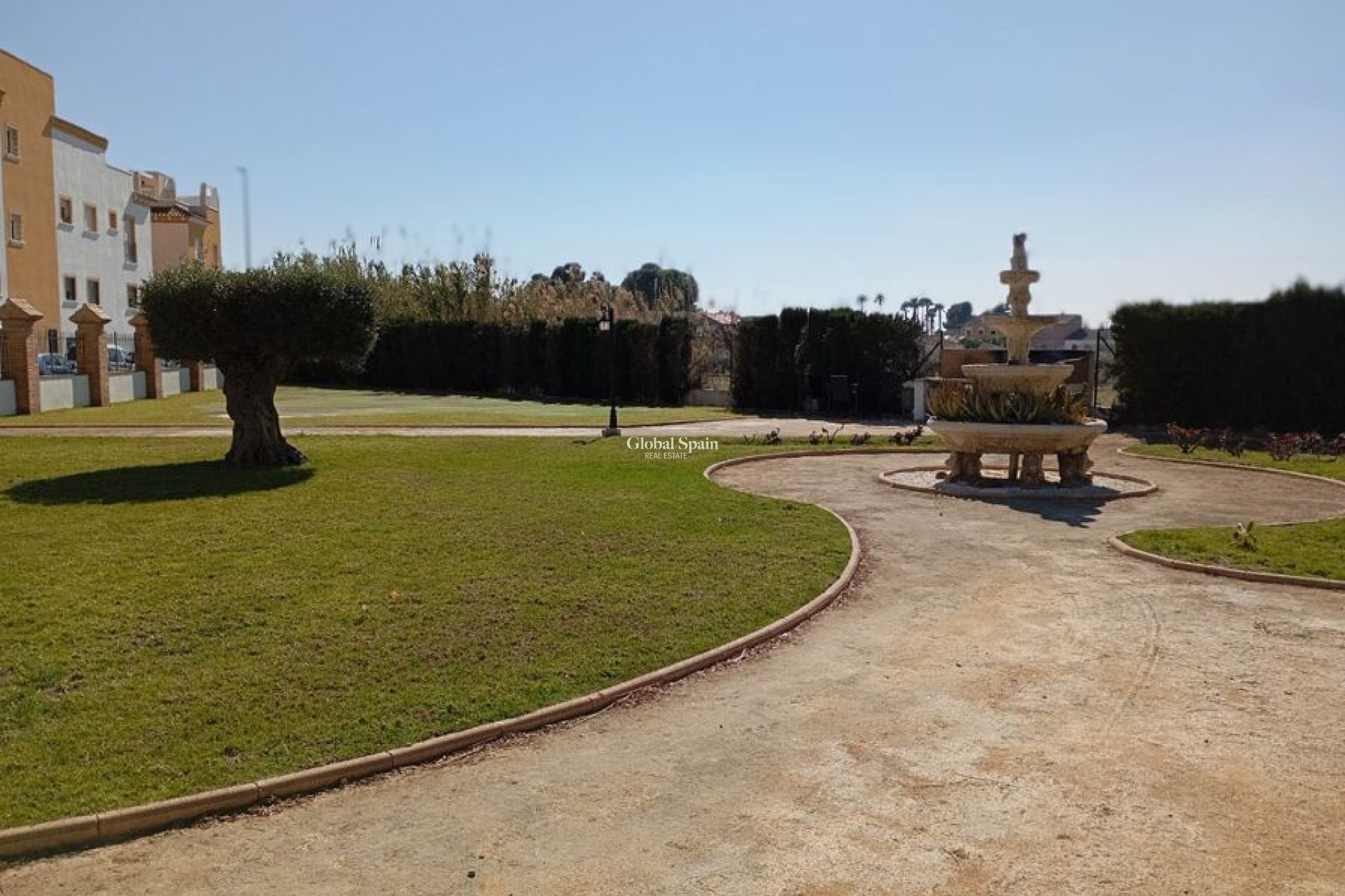 Wederverkoop - HUIS -
CATRAL - Costa Blanca