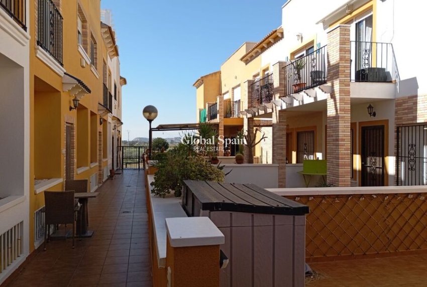 Wederverkoop - HUIS -
CATRAL - Costa Blanca
