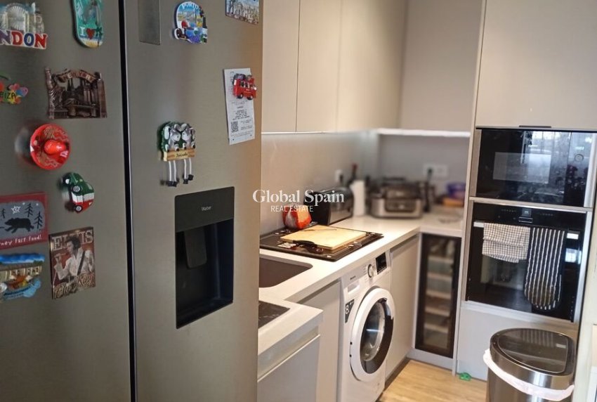 Wederverkoop - HUIS -
CATRAL - Costa Blanca